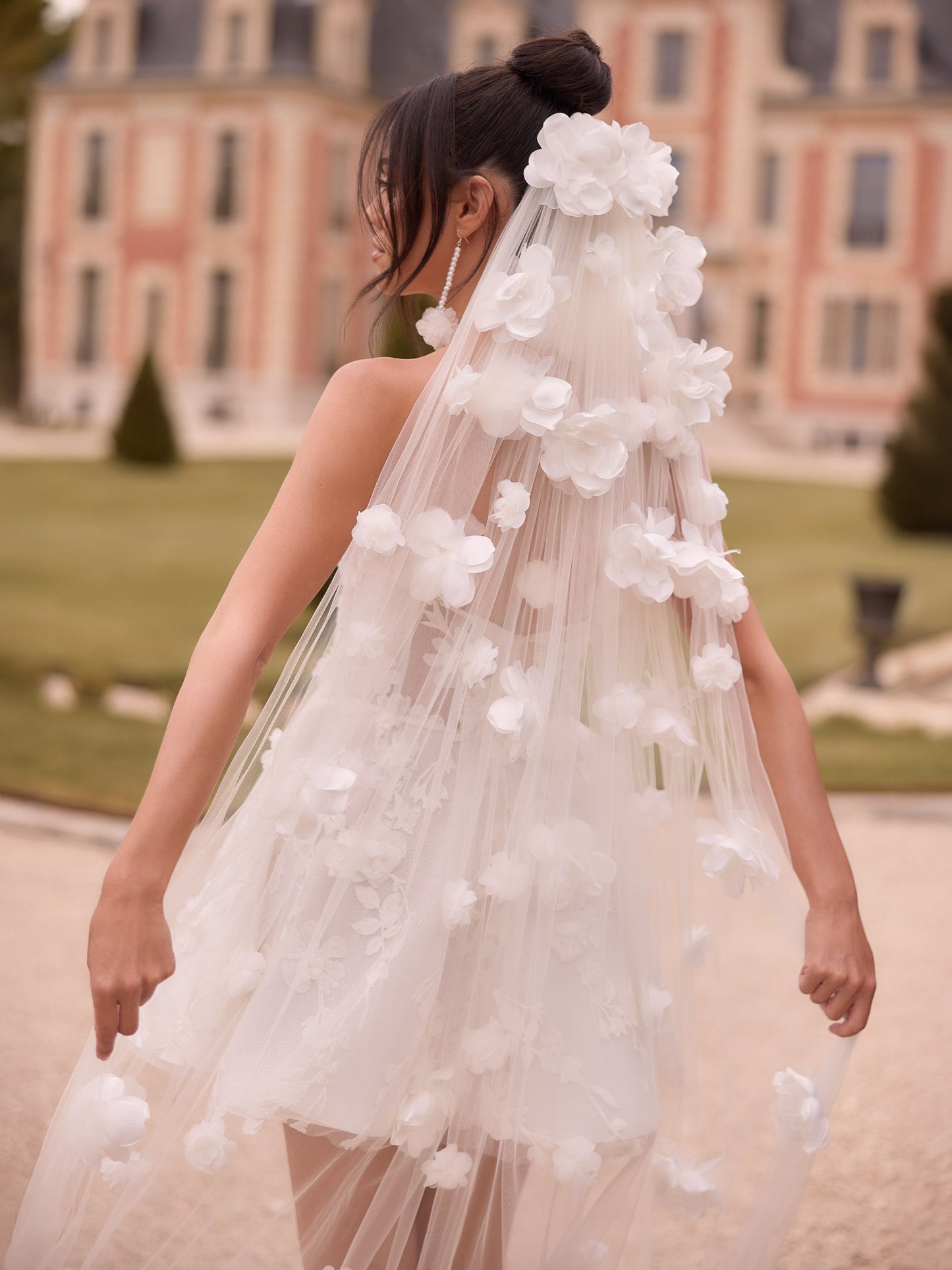 3D Floral Cathedral Wedding Veil with Cut Edge | Bianco Evento S546 - Topknot Tiaras & Veils