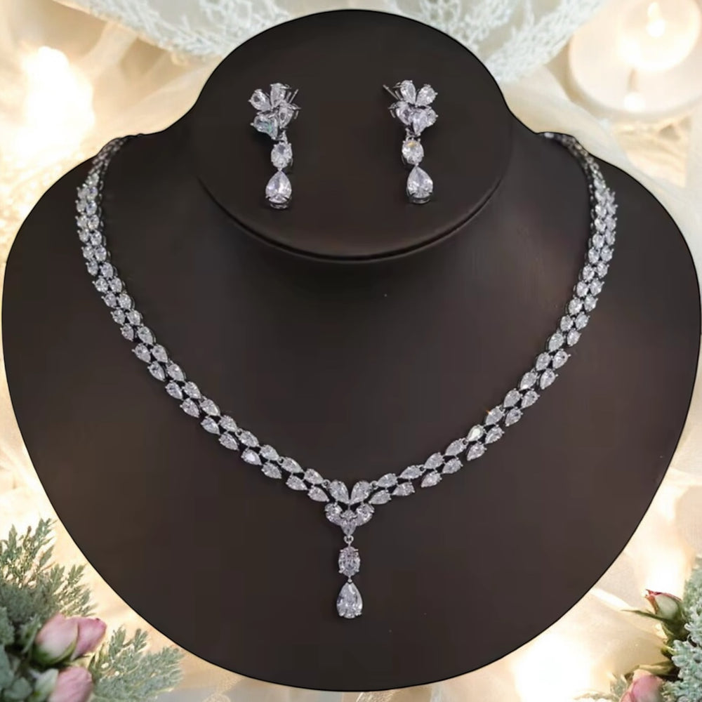 Bridal Jewellery Set in Silver with Crystals, Necklace & Earring TT1097