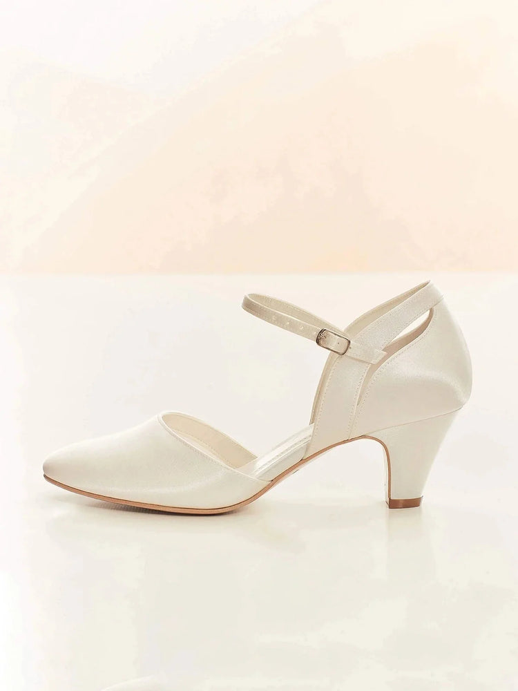 Ivory Satin Wedding Shoes with Block Heel, Size 7, STAR ***SALE***