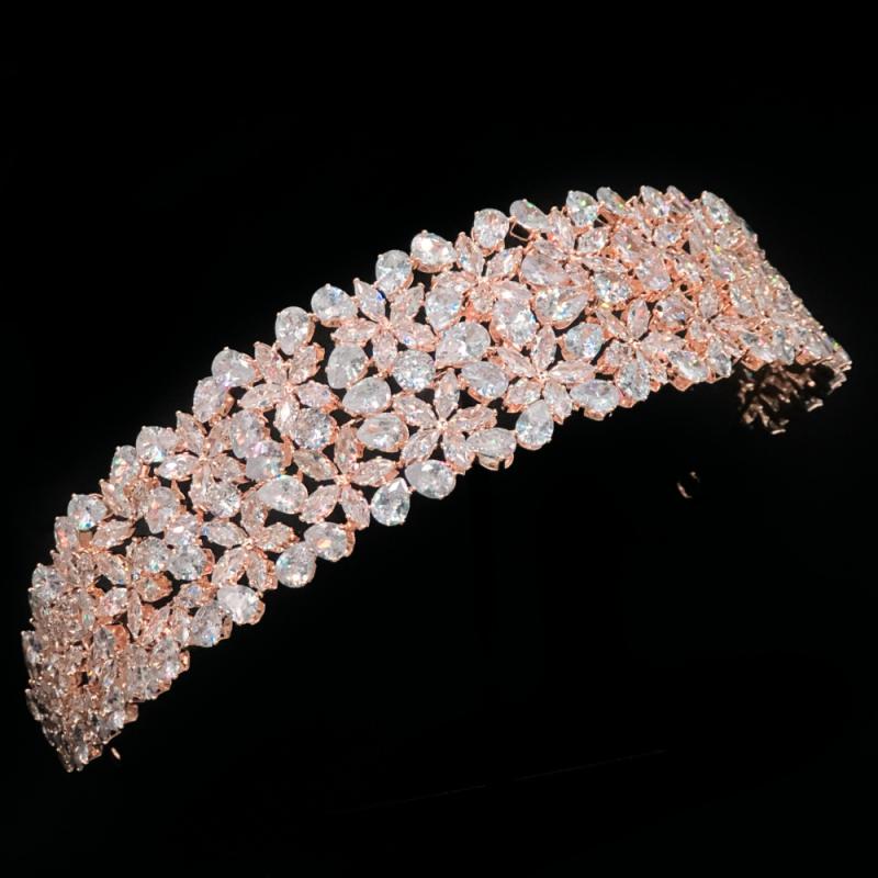 
            
                Load image into Gallery viewer, Brides Crystal Starlet Headband, Rose Gold Bridal Headdress 7690
            
        