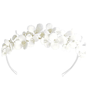
            
                Load image into Gallery viewer, Brides Floral Headband, White Clay Flowers, 9012
            
        