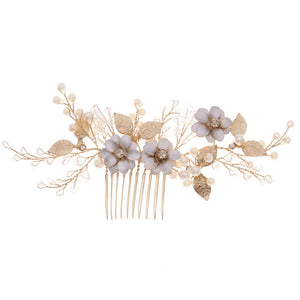 
            
                Load image into Gallery viewer, Brides Gold Floral Hair Comb, Vintage Inspired, A7920
            
        