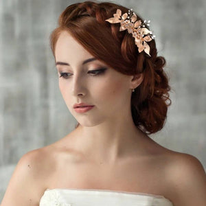 
            
                Load image into Gallery viewer, Brides Gold Hair Comb with Crystals, Vintage Inspired, A7796
            
        