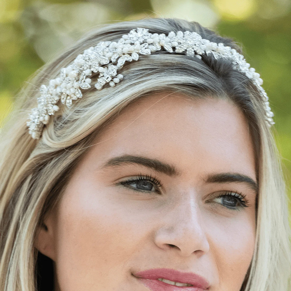 
            
                Load image into Gallery viewer, Brides Wedding Headband, Freshwater Pearls and Crystals BLANCHE
            
        