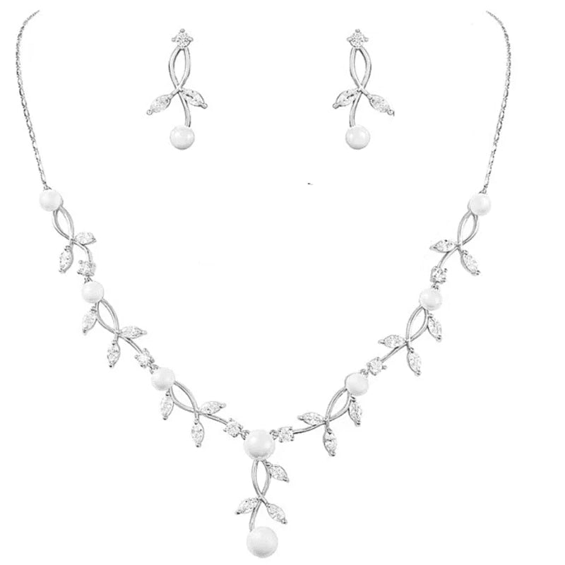 
            
                Load image into Gallery viewer, Brides Wedding Jewellery Set with Pearls &amp;amp; Crystals, A9056
            
        
