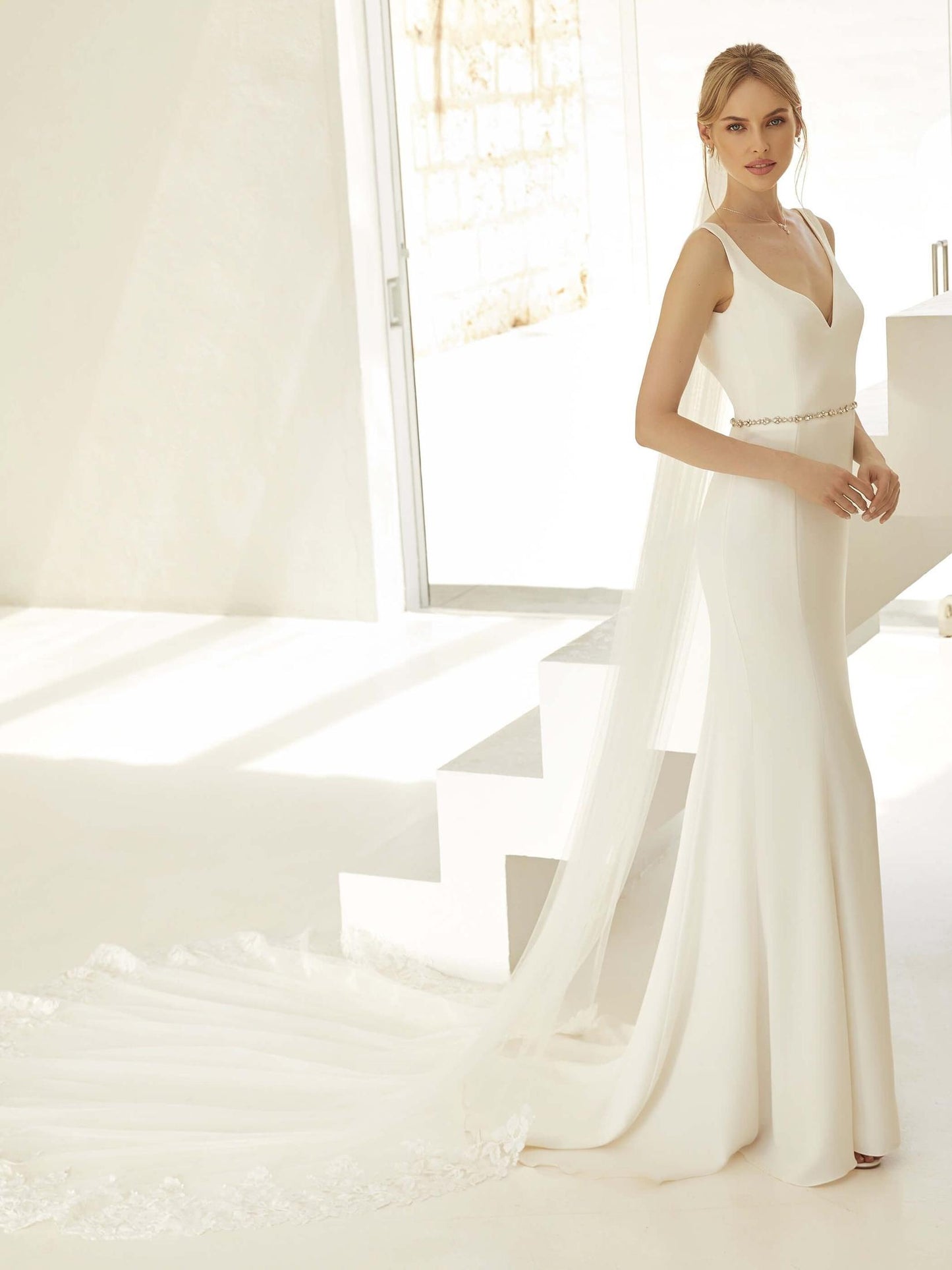 Cathedral Length Wedding Veil, Single Tier, Cut & Lace Edge, Ivory Tulle S437