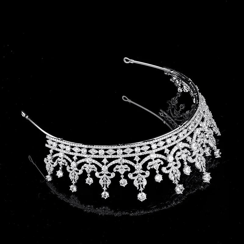 
            
                Load image into Gallery viewer, Crystal Wedding Tiara, Silver Bridal Headpiece, 9124
            
        