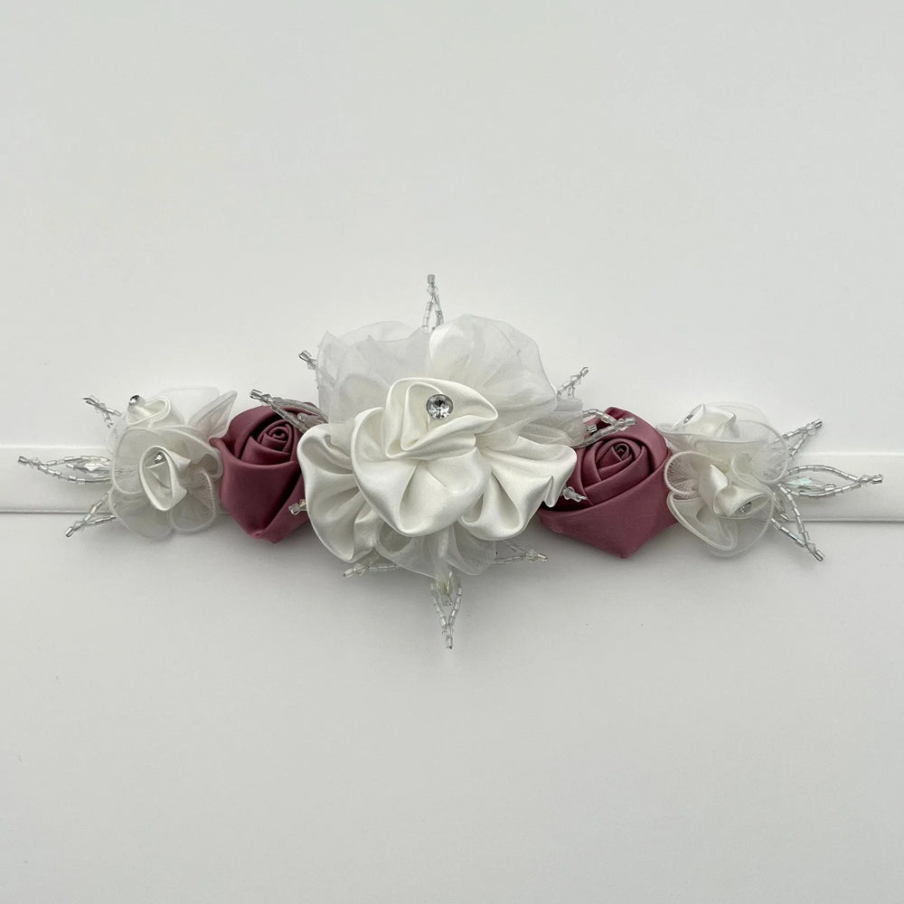 
            
                Load image into Gallery viewer, Flower Girl Belt, Velvet Bridal Sash, Wedding Dress Belt TT116
            
        