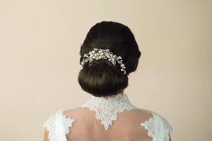
            
                Load image into Gallery viewer, Ivory and Co Brides Gold Floral Hair Comb, GOLD PEARL CRESCENT
            
        
