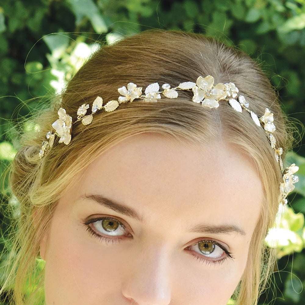 
            
                Load image into Gallery viewer, Ivory and Co Gold Floral Bridal Hair Vine, SOLSTICE
            
        