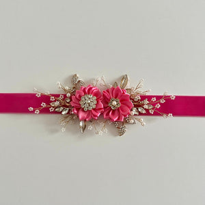 
            
                Load image into Gallery viewer, Pink Flower Girl Belt Sash, Floral Bridal Belt, Velvet Wedding Dress Belt, All colours, TT438
            
        