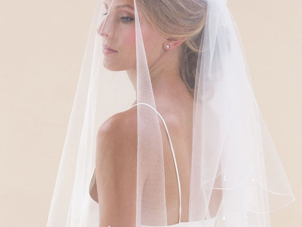 
            
                Load image into Gallery viewer, Rainbow Club Scalloped Edge Wedding Veil with Crystal Drops, Firefly
            
        
