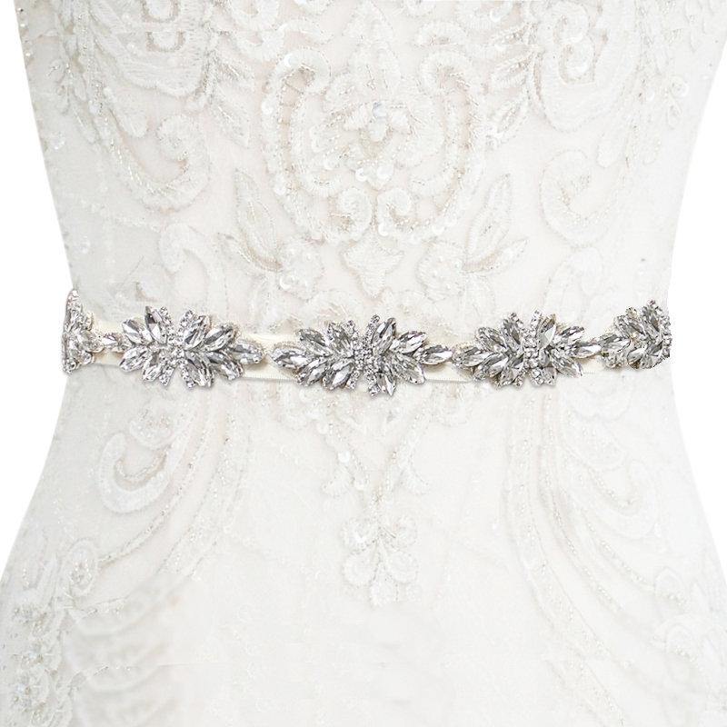 
            
                Load image into Gallery viewer, Vintage Inspired Bridal Belt, Wedding Dress Belt, Organza Sash 142
            
        